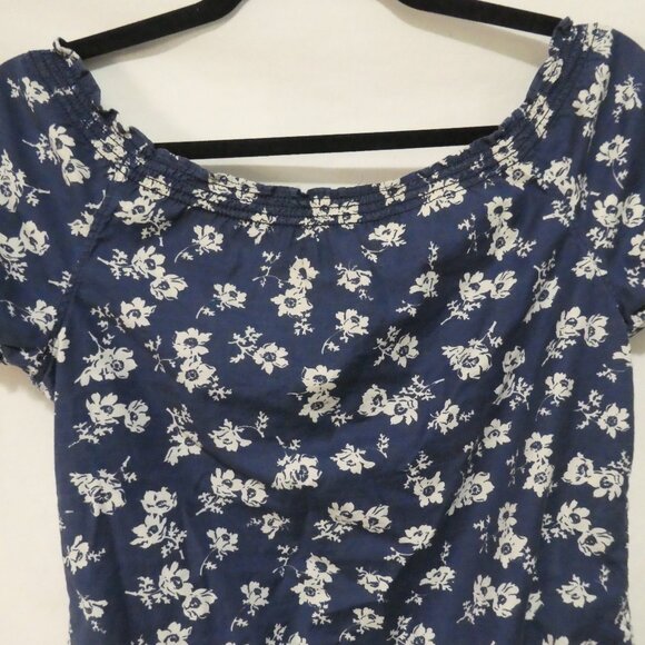 HOLLISTER CALIFORNIA | small | Navy Blue Floral Patterned Blouse | NWOT - Picture 10 of 14